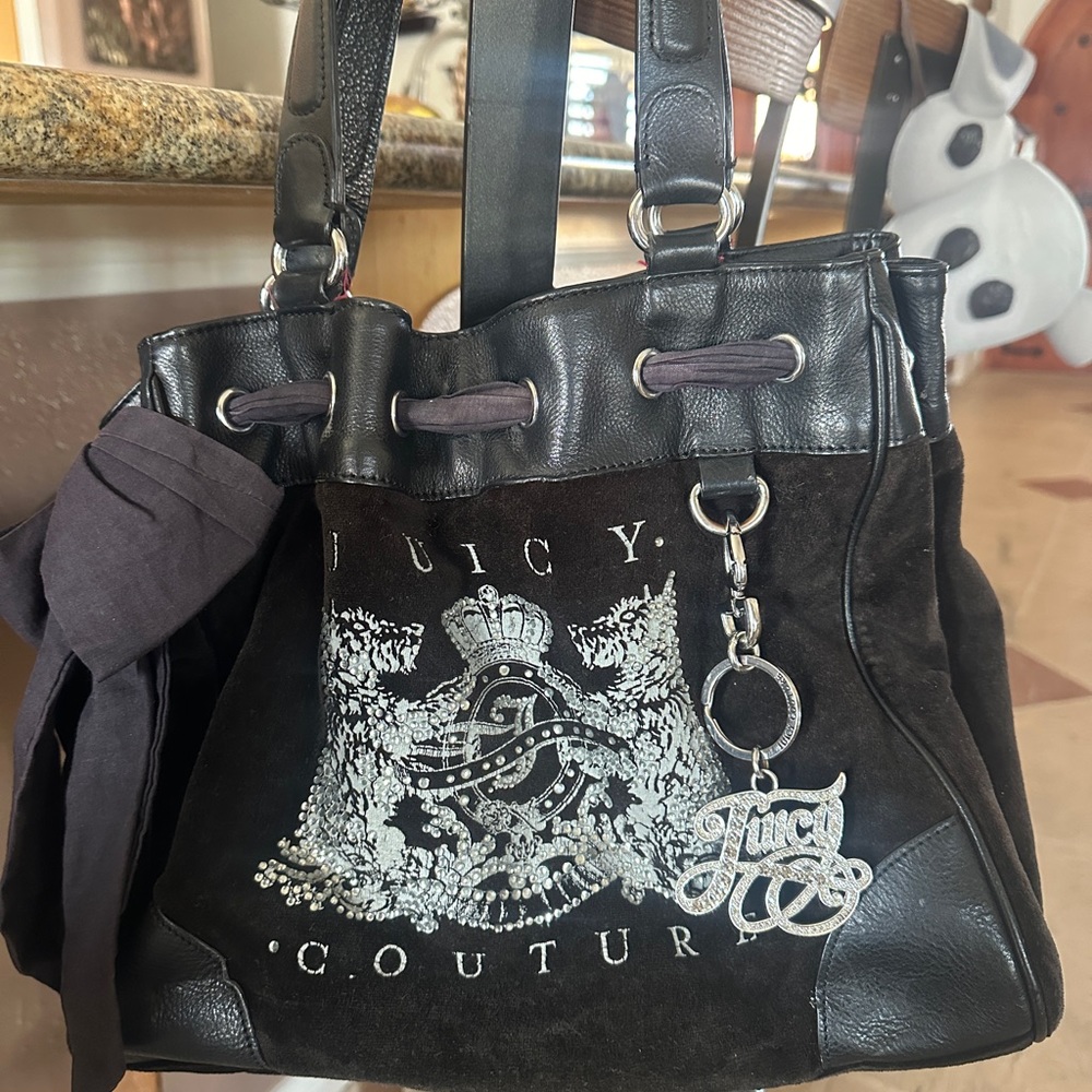 Juicy couture velour daydreamer bag with matching wallet